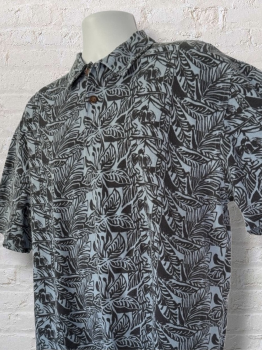 Crazy Shirts XXL Blue Hawaiian Button-Down Shirt – Island Print Aloha Vibes - Picture 4 of 8